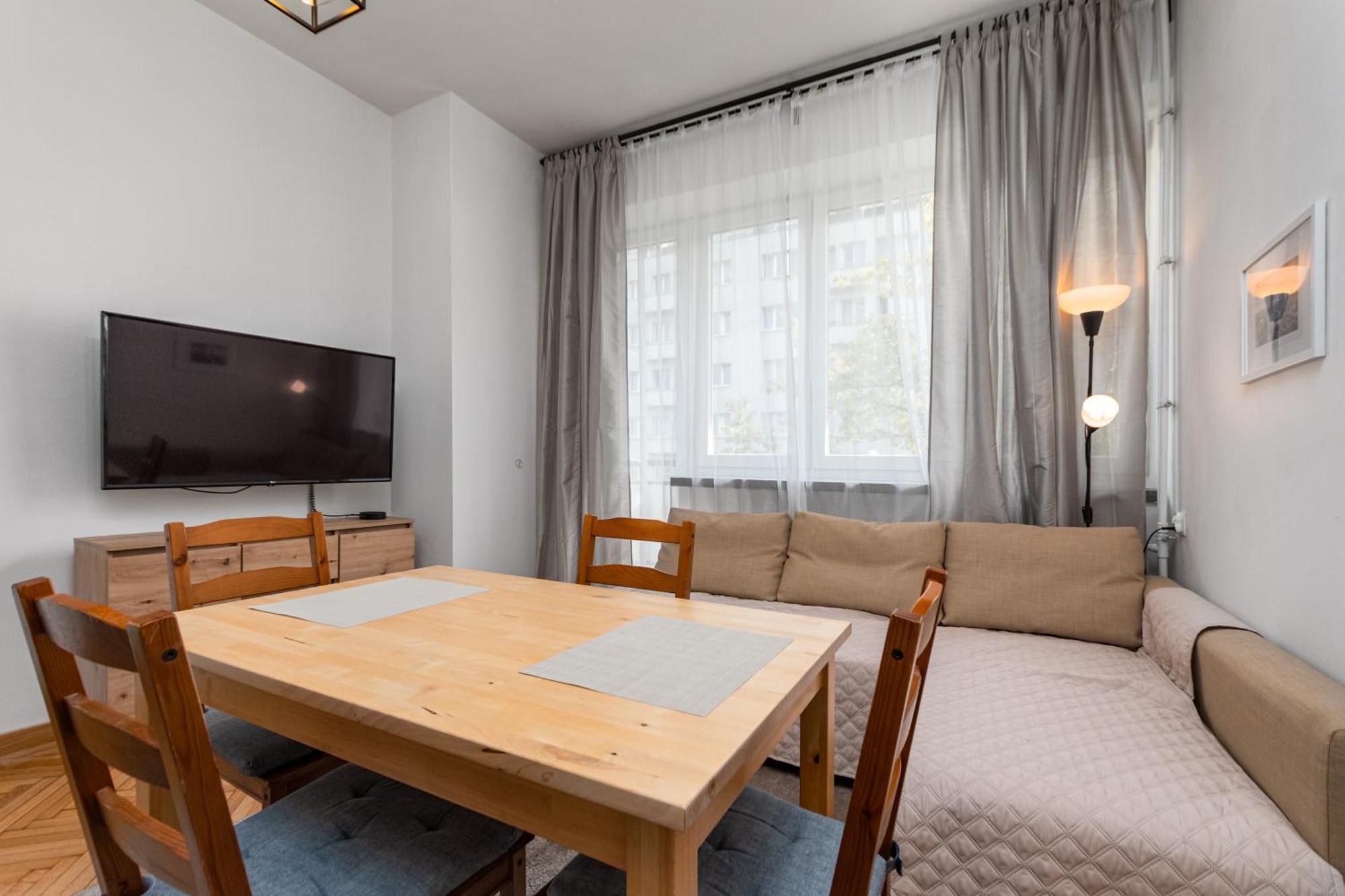 Apartment Sewerynow 4 By Homeprime